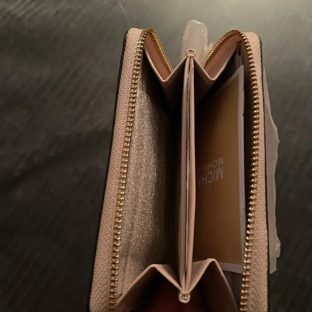 Michael Kors Pink Wallet with Elegant Leather Finish - Picture 8 of 8